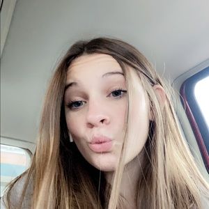 Meet your Posher, Jillian